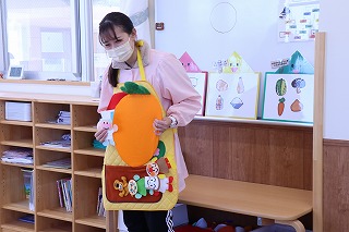 エプロンシアター🍛🥕(Twinkle) | 所沢市の幼稚園なら三ヶ島幼稚園